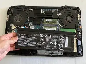 HP Omen 15-ce198wm Battery Replacement