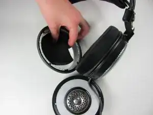 Removing Audio Technica ATH-AD500 Foam Disks