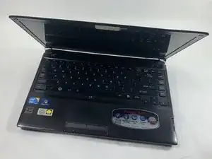 Toshiba Portege R705-P35