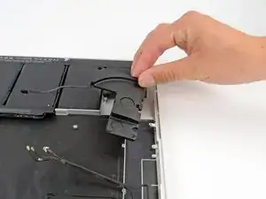 MacBook Pro 15" Retina Display Anfang 2013 Lautsprecher austauschen