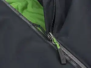 Wie repariere ich einen defekten Frontreißverschluss an meiner Vaude Jacke?