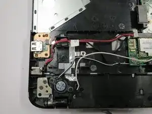 Toshiba Satellite L855-S5119 Charger Port Replacement
