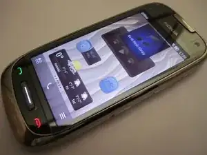 Nokia  C7 - 00