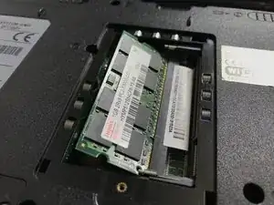 Toshiba Satellite A205-S5812 RAM Module Replacement