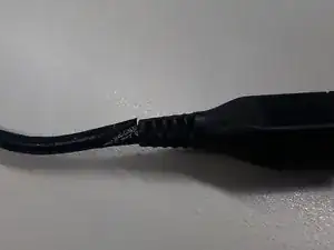 USB-Kabel Knickschutz reparieren (How to fix USB Cable kink protection)