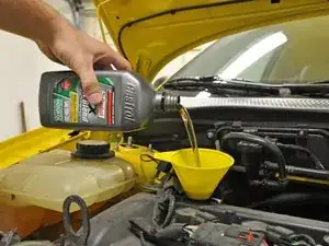 2005-2007 Ford Focus Oil Change