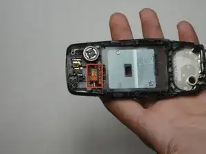 Disassembling Nokia 3560 Vibrator