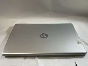 HP Pavilion 17-ak008cy