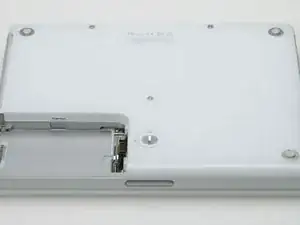 iBook G3 12 Zoll unteres Gehäuse tauschen