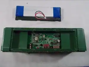 Insignia NS-SPBTBRICK-CM Battery Replacement Prerequisite