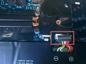 ThinkPad X1 Carbon (zweite Generation) Akku abstecken