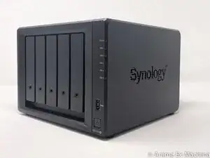 Synology DS1019+ - a complete disassembly in rules