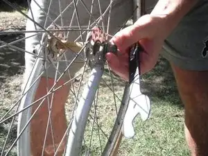 Removing Nishiki Aero II Front Wheel