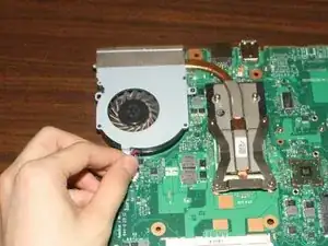 Toshiba Satellite L305D-S5950 Fan Replacement