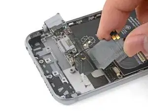 iPhone 6s Lightning Connector Einheit austauschen