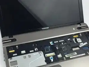 Toshiba Satellite P855-S5102 Laptop Screen Replacement