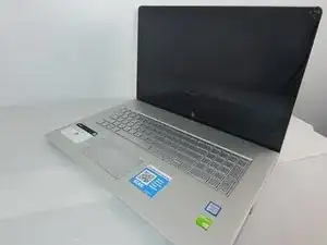 HP Envy 17m-ae111dx