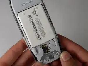 Disassembling Nokia 3395 Battery