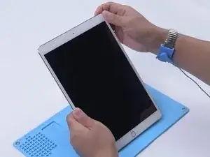 Reparatur eines iPad Pro, das sich nicht einschalten lässt