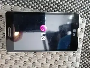 LG Optimus L7 II P710