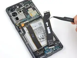Samsung Galaxy S20 Ultra Flachbandkabel entfernen