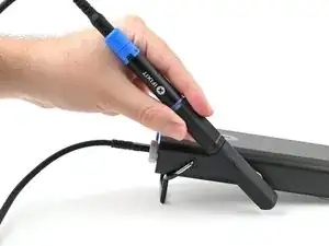 Wie man die Kappe des Intelligenten Lötkolbens als Ständer benutzt