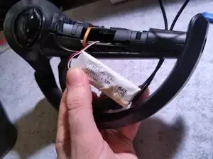 Akku des rechten Index Controllers