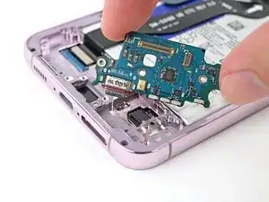 USB-C Anschluss und Tochterplatine