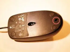 Logitech B100 Maus - Demontage