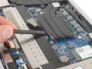 HP EliteBook 840 G9 Kühlkörper aushebeln