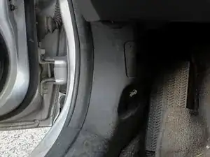 2003-2007 Honda Accord Headlight Replacement