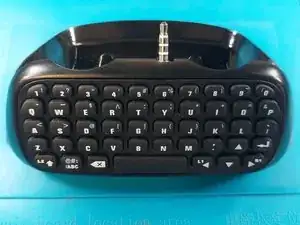 Macs wireless keyboard for PS4 controller Disassembly