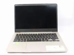 Asus VivoBook S14