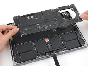 MacBook Pro 14" Ende 2023 (M3) Logic Board entfernen