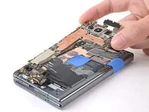Logic Board entfernen