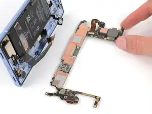 Google Pixel 7a Logic Board entfernen