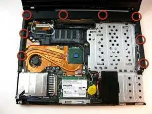 IBM ThinkPad T42 Kunststoff-Kanteneinfassung entfernen
