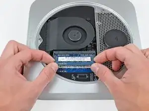 Mac Mini Mitte 2010 RAM austauschen