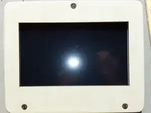 Mounting and dismounting the tablet