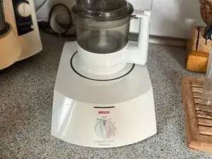 BOSCH MUM7000 gerissenen Riemen austauschen