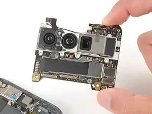Logic Board entfernen (Rückkameras)