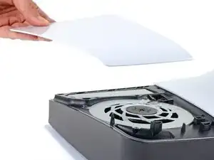 PlayStation 5 Slim Lüfter und Abdeckung der SSD tauschen