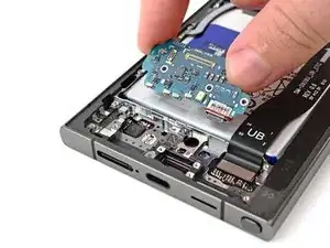 USB-C-Anschluss und Tochterplatine