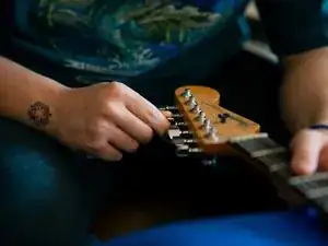 EeZQUZuZEeJJiypR