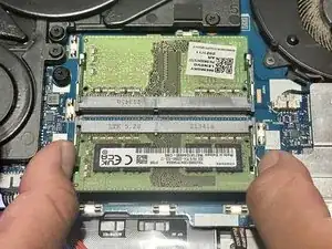 Lenovo Legion 5 17ACH6H - Den Arbeitsspeicher (RAM) ersetzen