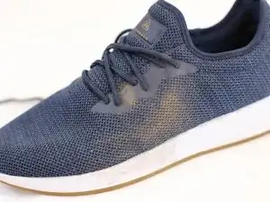 Schmutzige Schuhe richtig reinigen