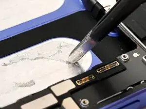 iPhone 16 Akku einbauen