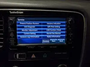 Wie man das Servicemenü eines Mitsubishi MMCS NR-242 öffnet