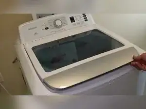 How to Troubleshoot an Insignia Washing Machine That Won't Spin Properly