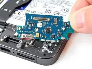 USB-C Anschluss und Tochterplatine
